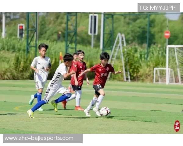 国家少年足球队奋勇争先展现青春风采助力中国足球未来发展 国家少年足球队奋勇争先展现青春风采助力中国足球未来发展